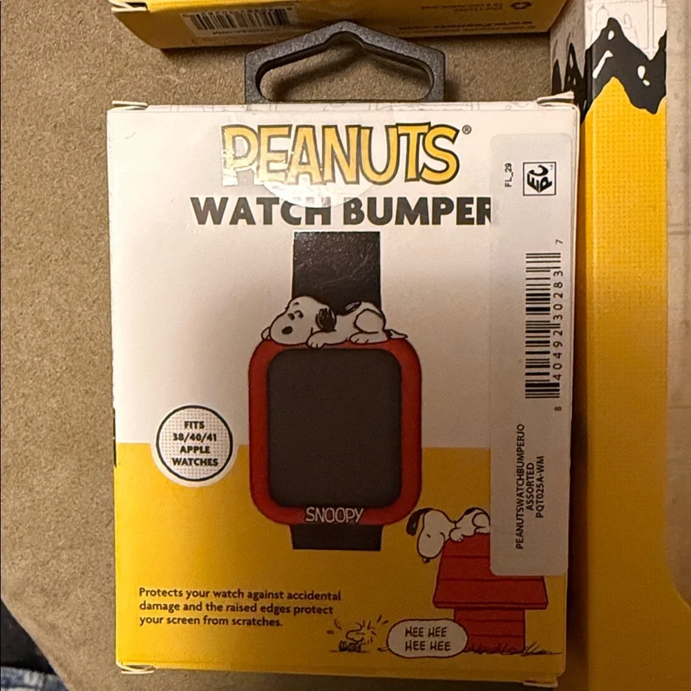 Peanuts Collectors Edition Yellow and Black Watchband Set